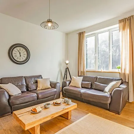 2 Bed In 87817 *